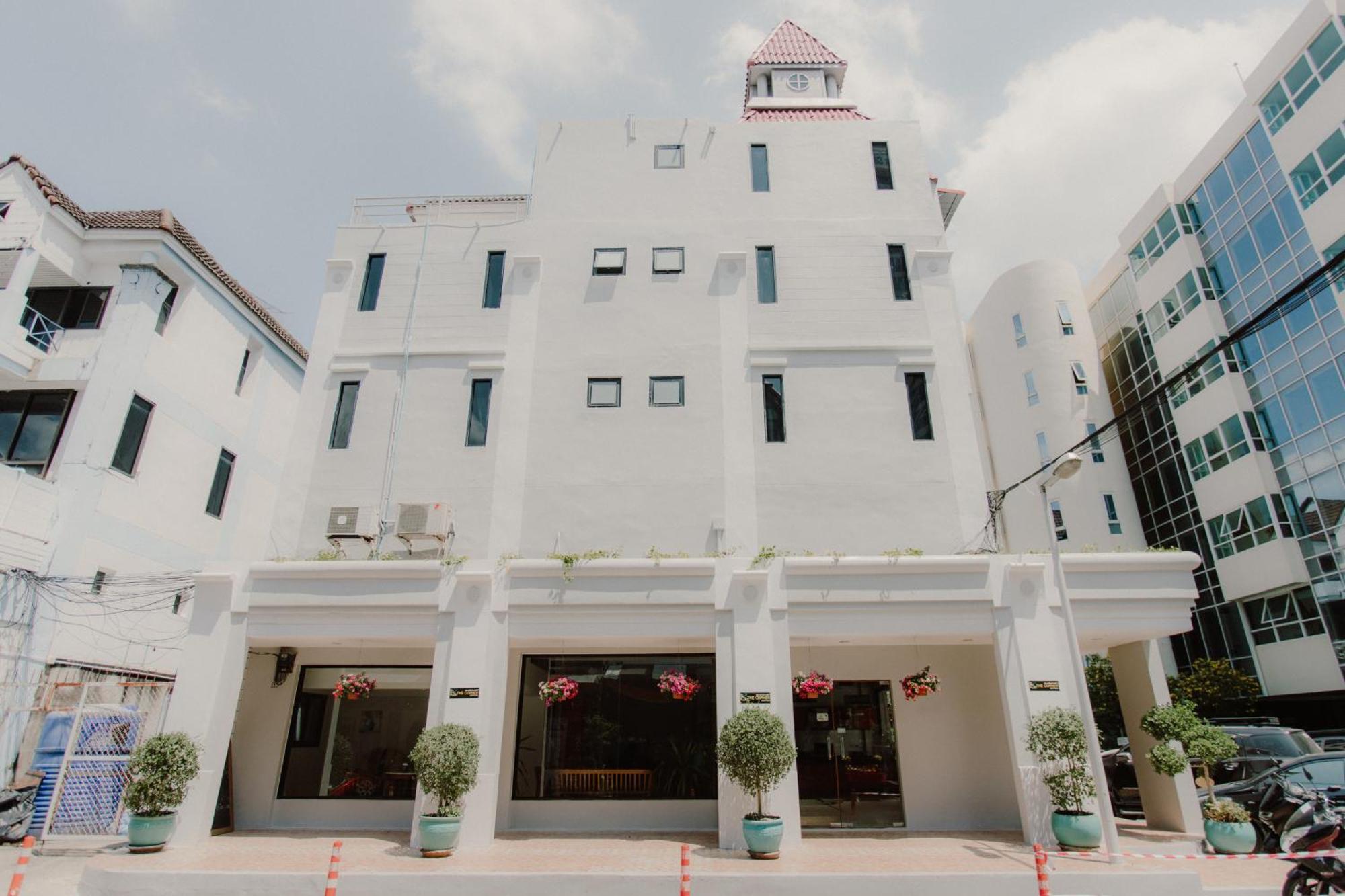 The Corner Apartment Patong Luaran gambar