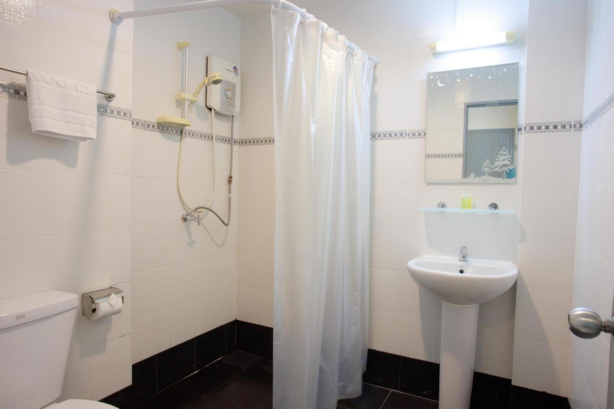 The Corner Apartment Patong Luaran gambar