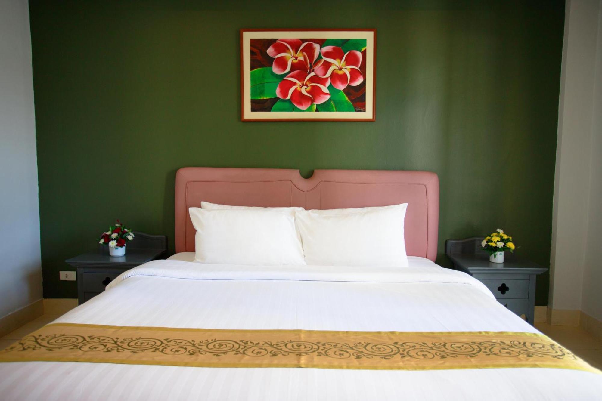 The Corner Apartment Patong Luaran gambar