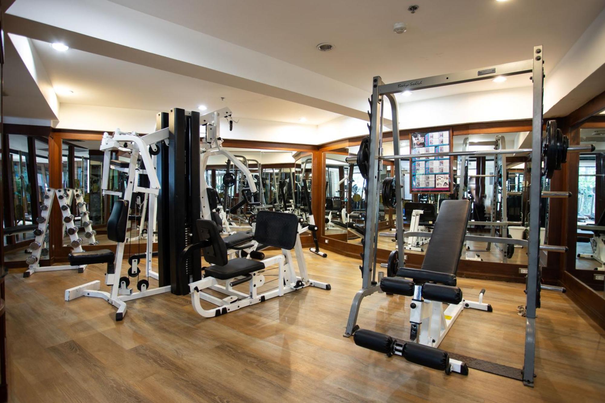 The Corner Apartment Patong Luaran gambar