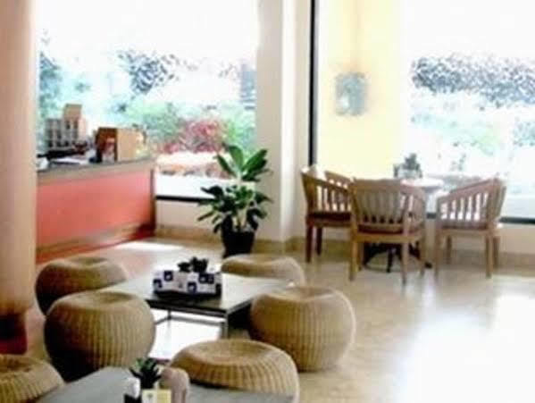 The Corner Apartment Patong Luaran gambar
